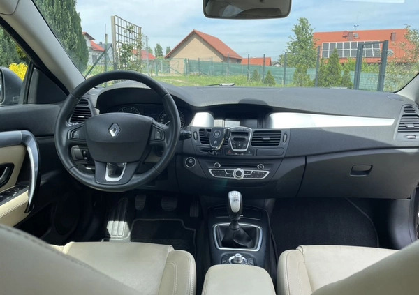 Renault Laguna cena 21000 przebieg: 270000, rok produkcji 2009 z Trzebnica małe 37